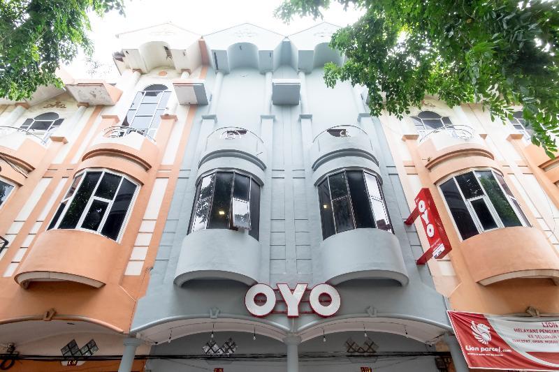 Oyo 835 Metropolitan Home Stay Медан Екстериор снимка