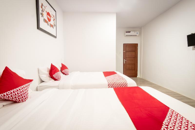 Oyo 835 Metropolitan Home Stay Медан Екстериор снимка
