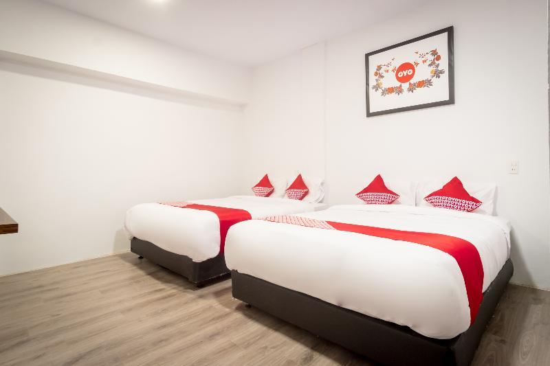Oyo 835 Metropolitan Home Stay Медан Екстериор снимка